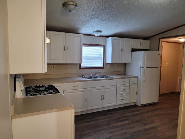 Twin Pines - Image 4