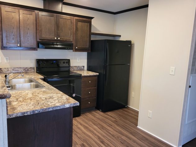 Twin Pines - Image 4