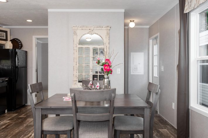 Hillcrest Crossing - Image 1