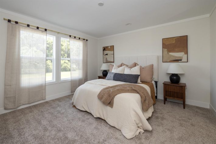 Iris Winds - Image 10