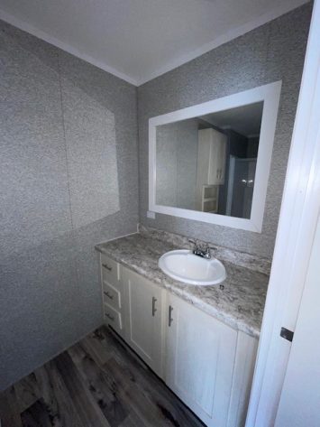 Iris Winds - Image 7