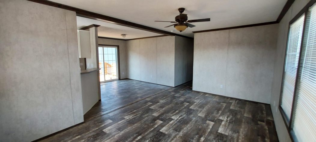 Maple Manor - Image 2