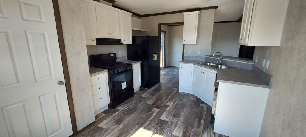 Maple Manor - Image 4