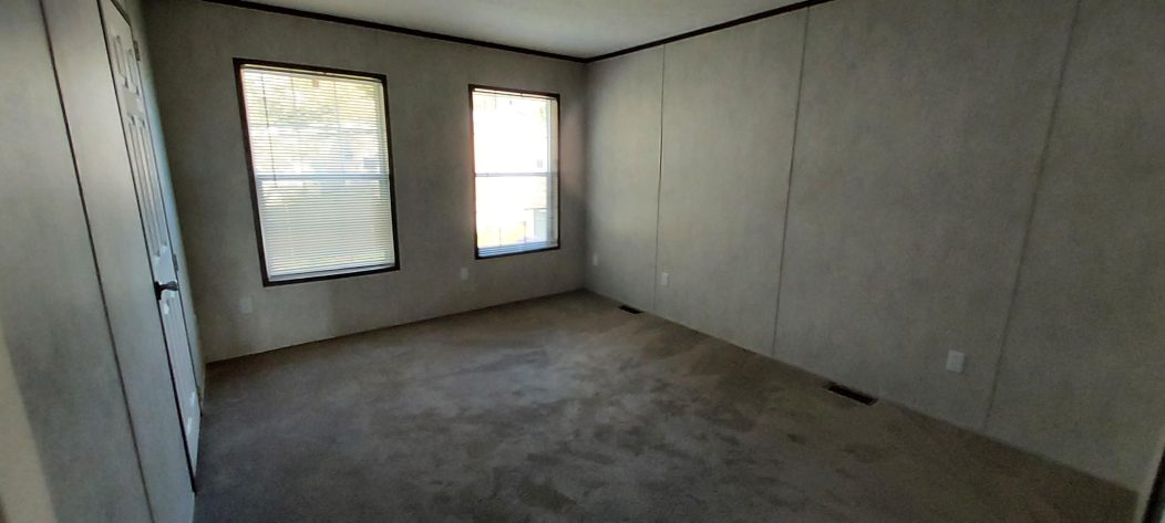 Maple Manor - Image 7