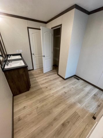 Summit Village - IN - Image 27