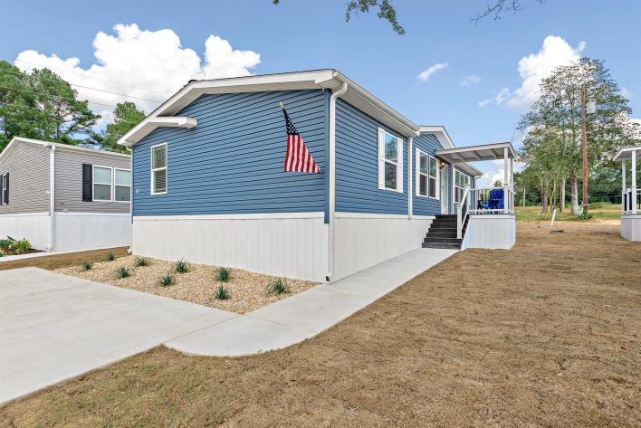 Saddle Creek - Image 1