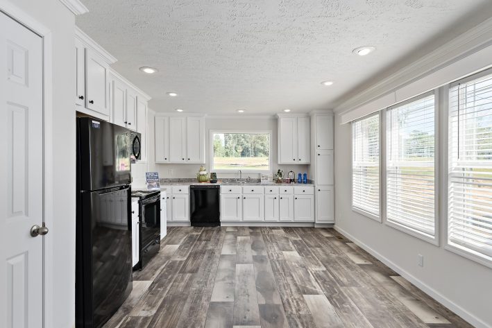 Saddle Creek - Image 26