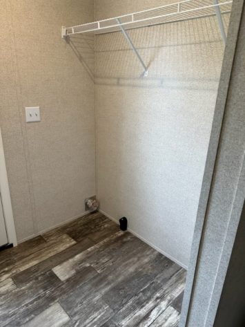 Laurel Woods - Image 10