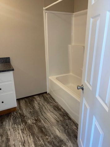 Laurel Woods - Image 8