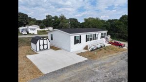 Center Manor: Monaca, PA – 400 Center Manor Dr