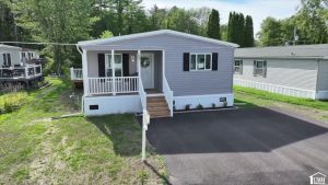 D & R Village – Clifton Park, New York: 2025 Champion Home