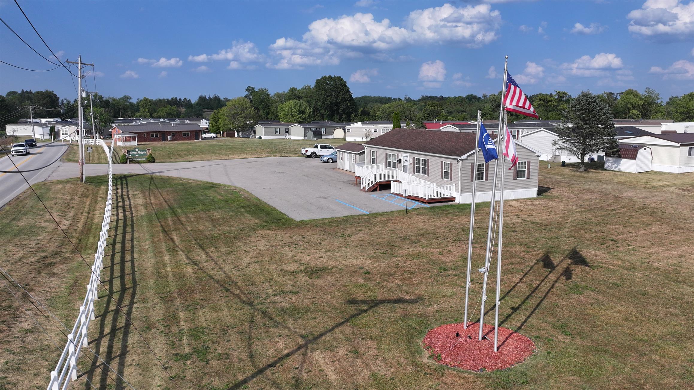 Colonial Heights - Image 9