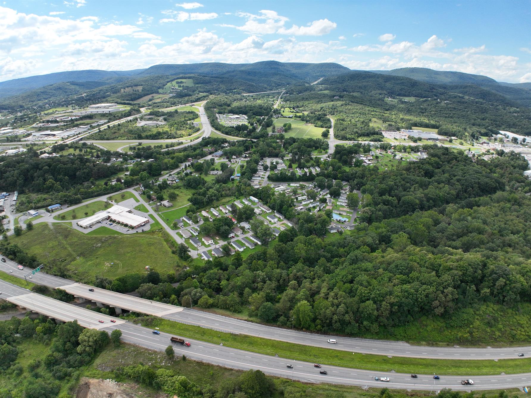 Cross Keys Village - Image 7