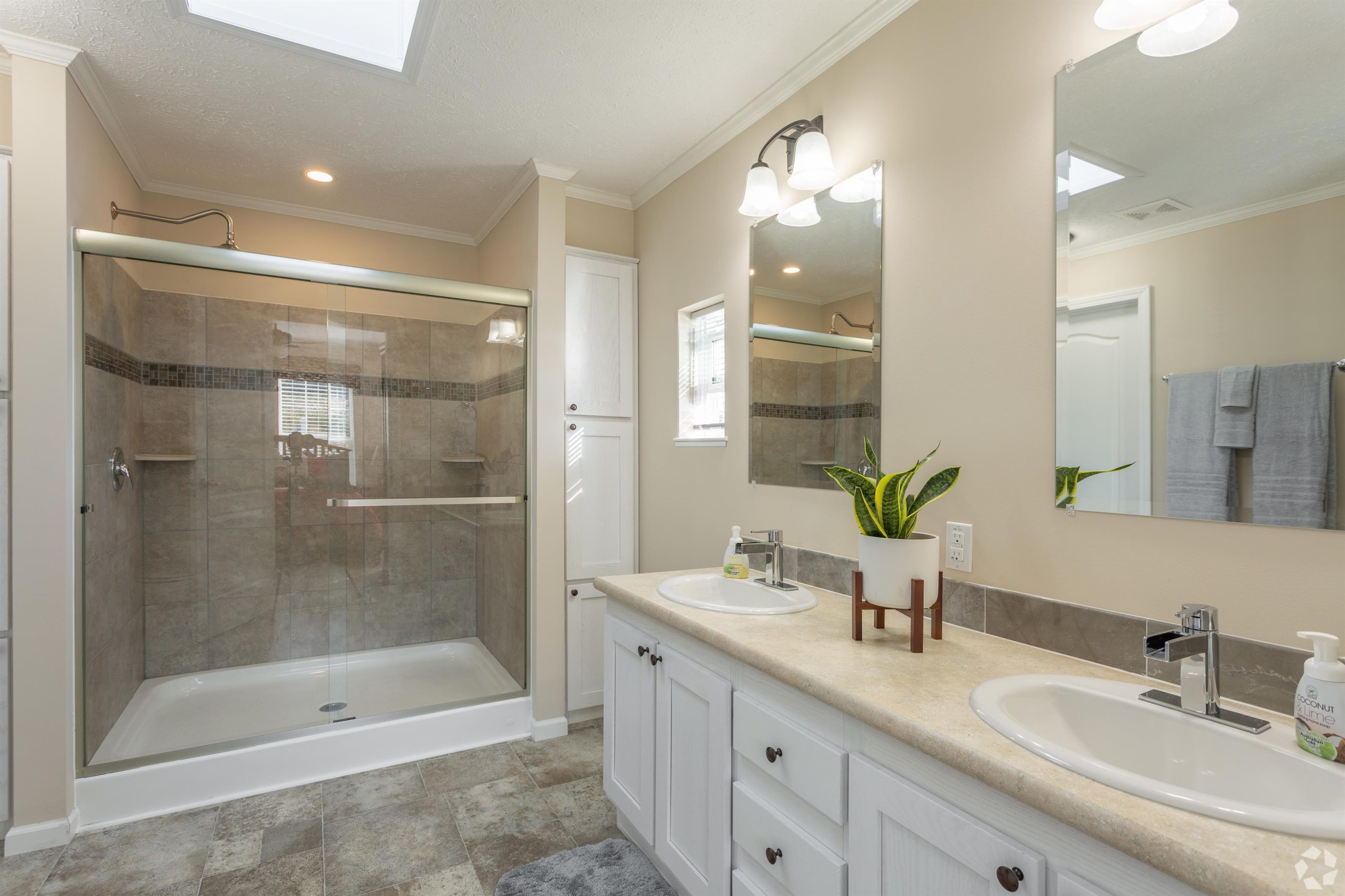 Hudson Estates - Image 13