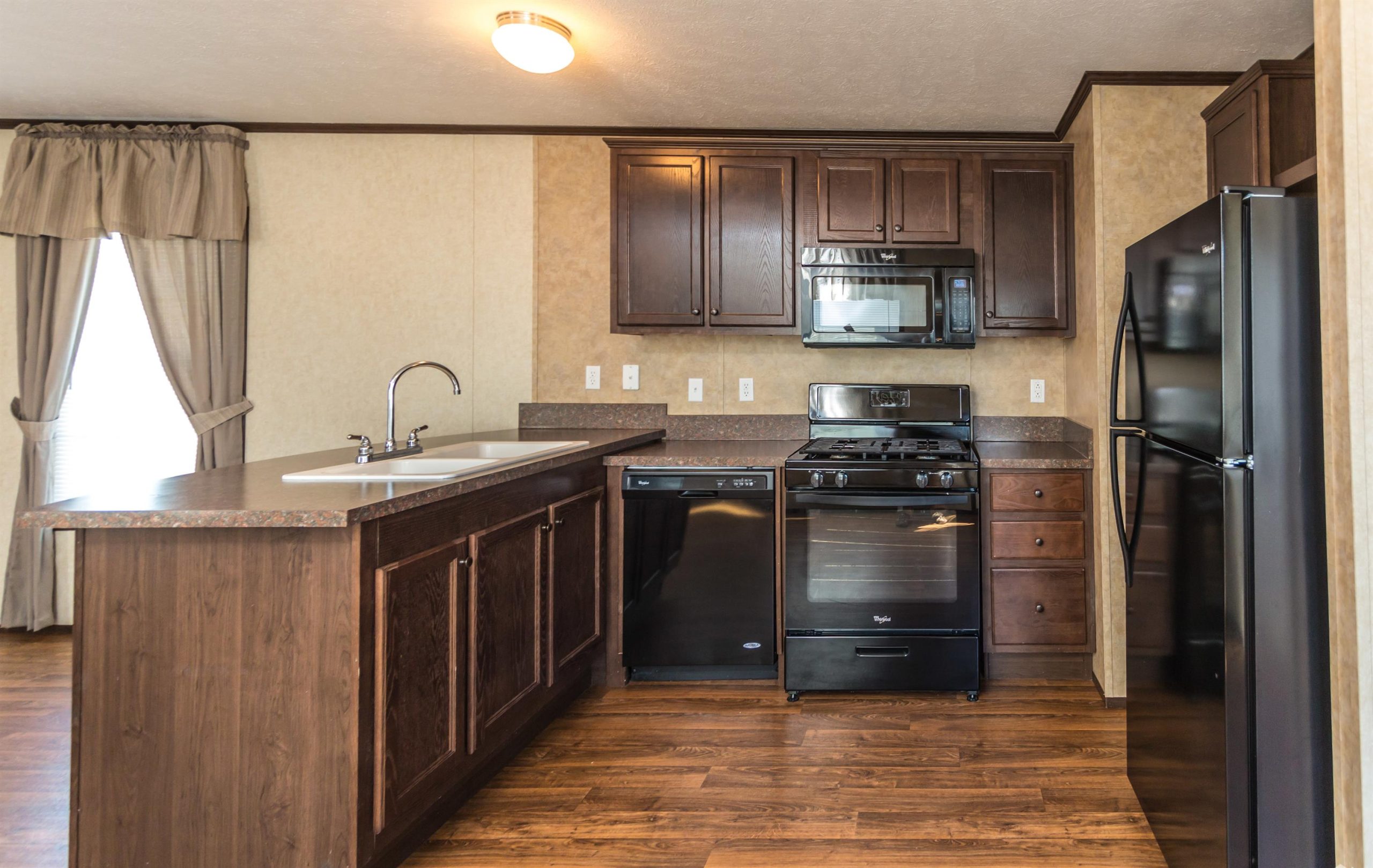 Evergreen Manor - Image 21