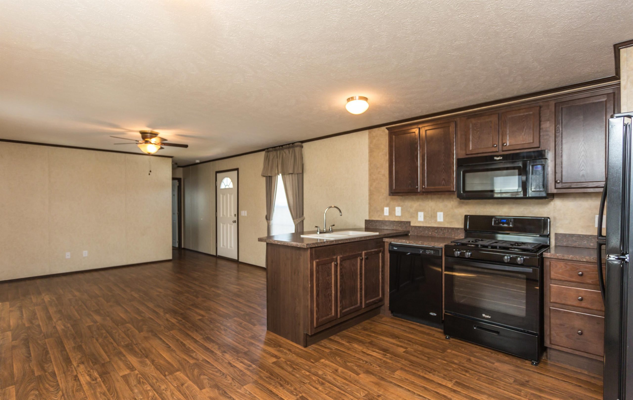 Evergreen Manor - Image 22