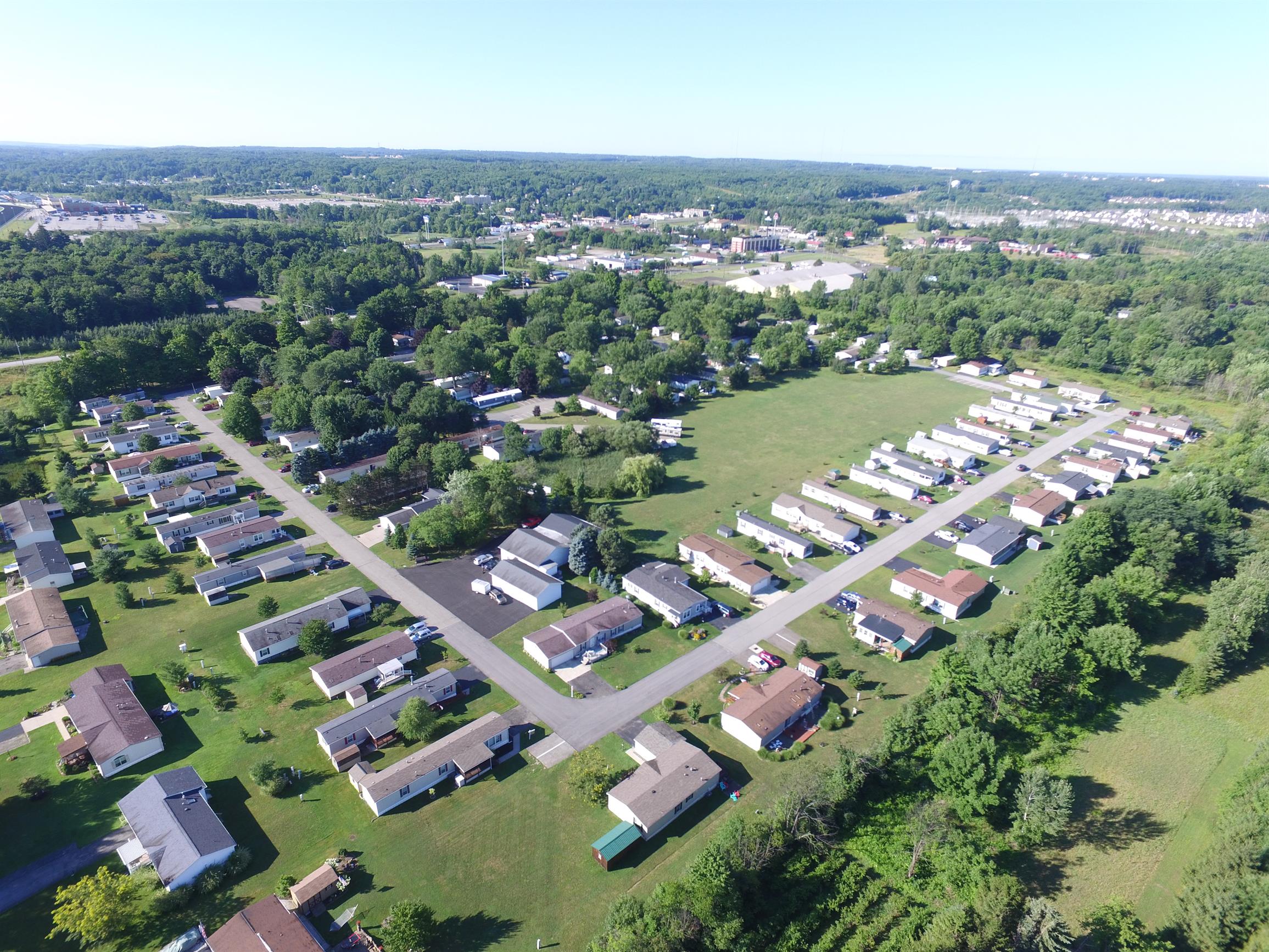 Holly Acres - Image 8