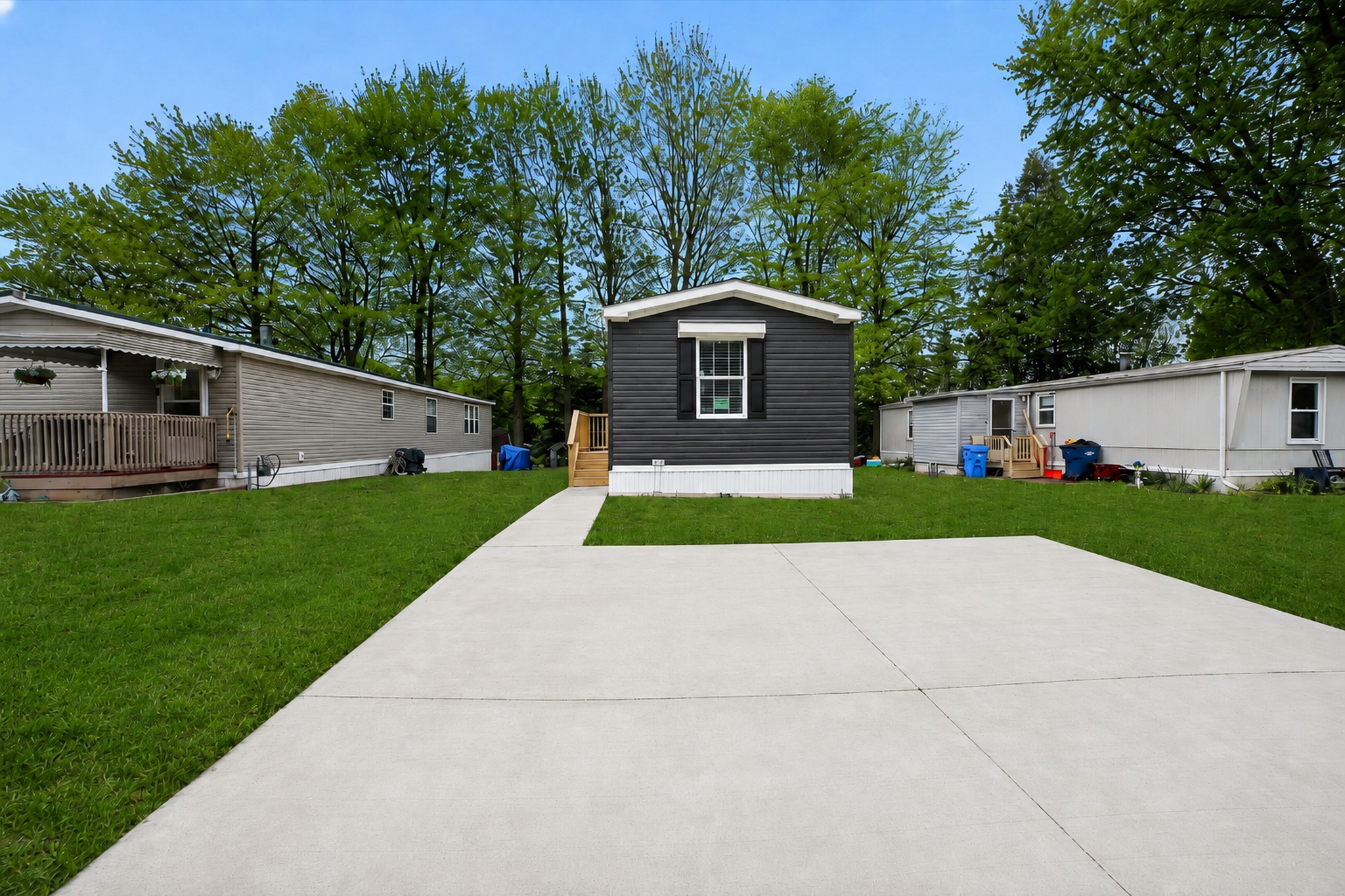 Holly Acres - Image 14