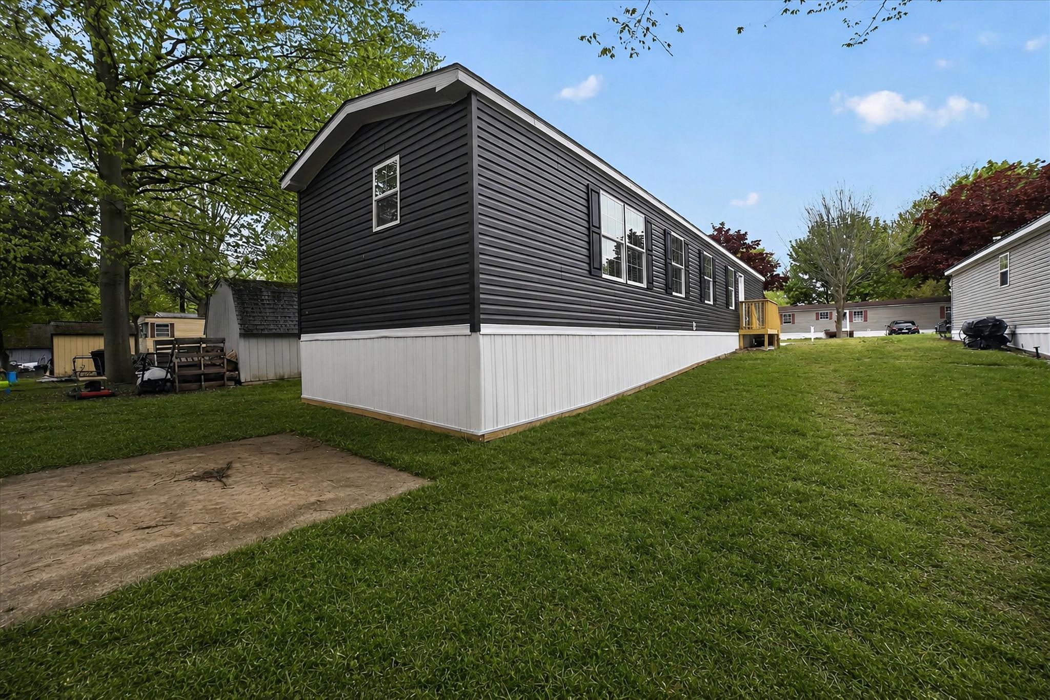 Holly Acres - Image 28
