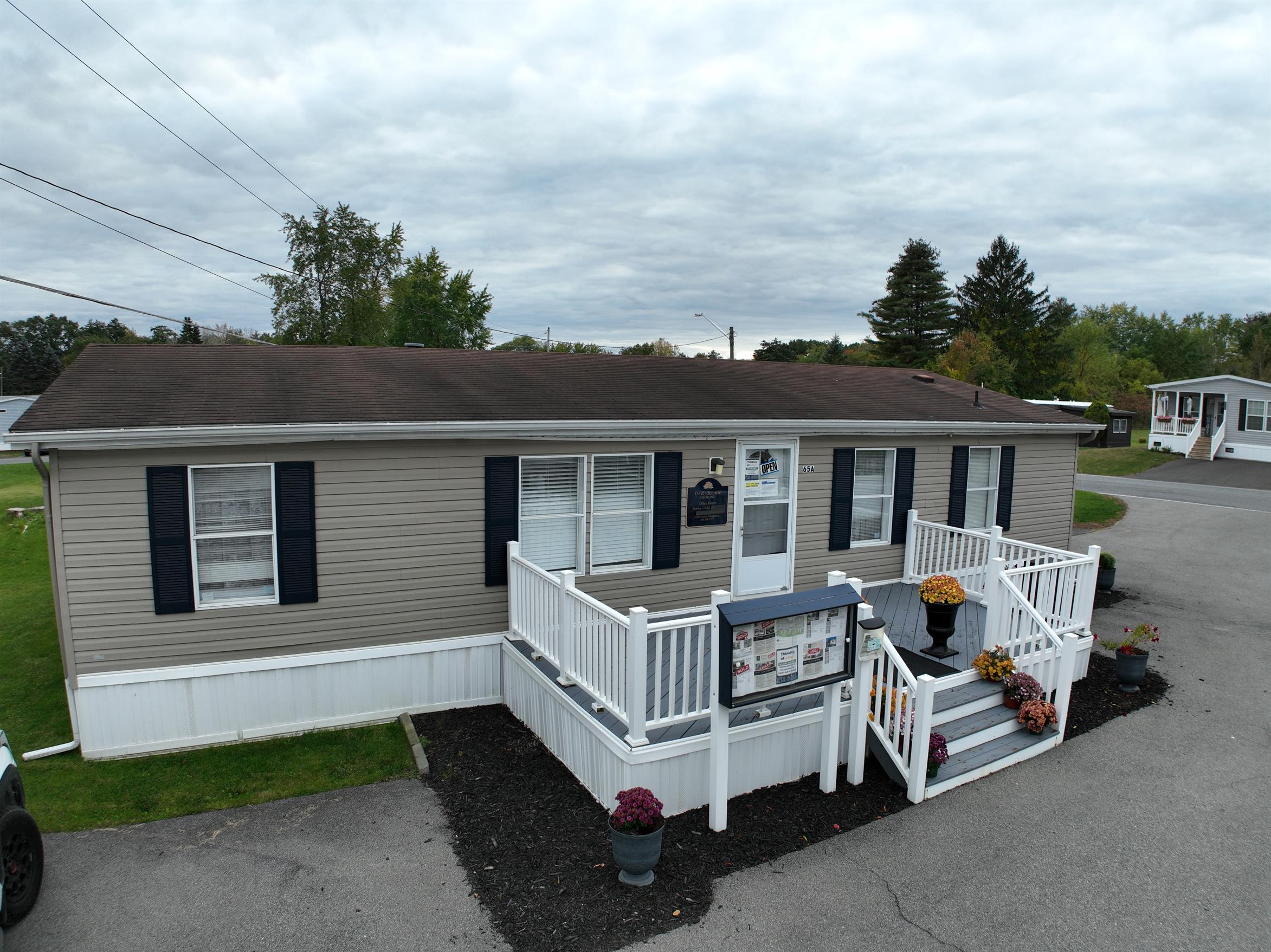 D & R Village - Image 8