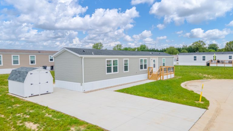 Camelot Village community image