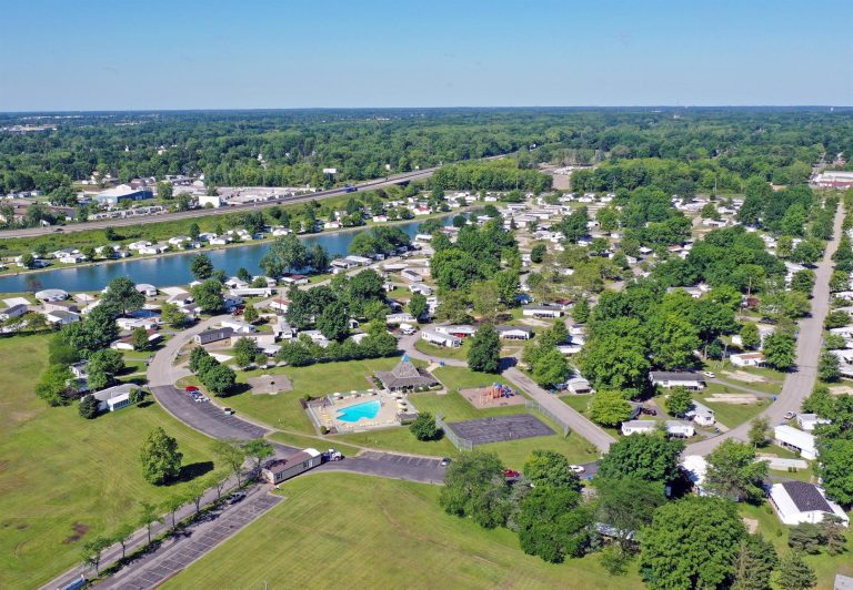Pikewood Manor community image