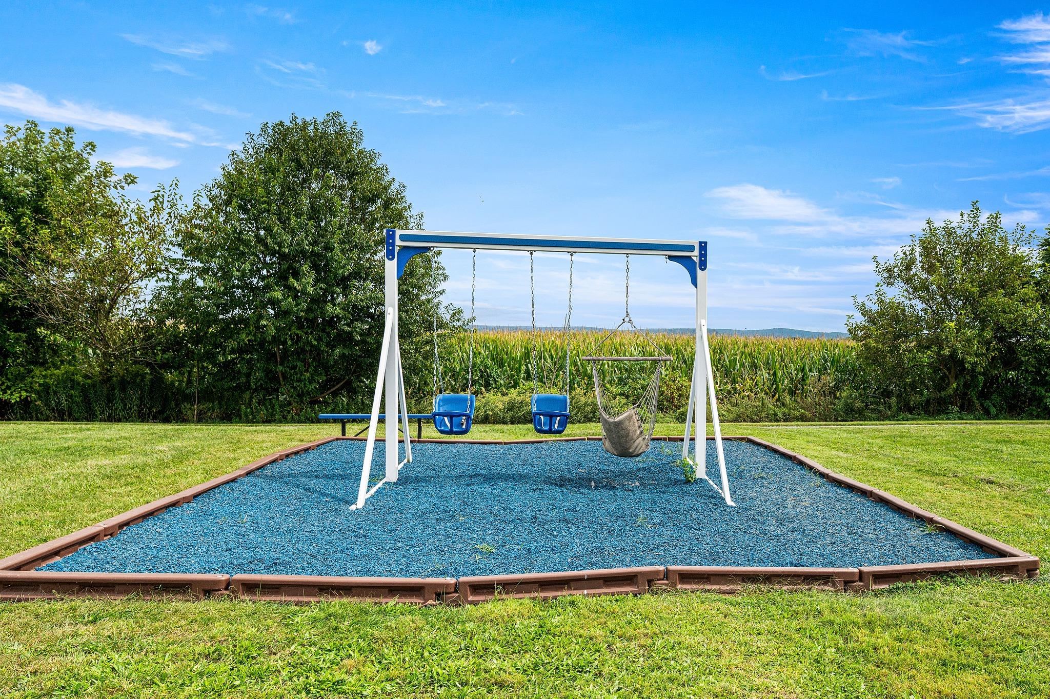Green Acres - Image 6
