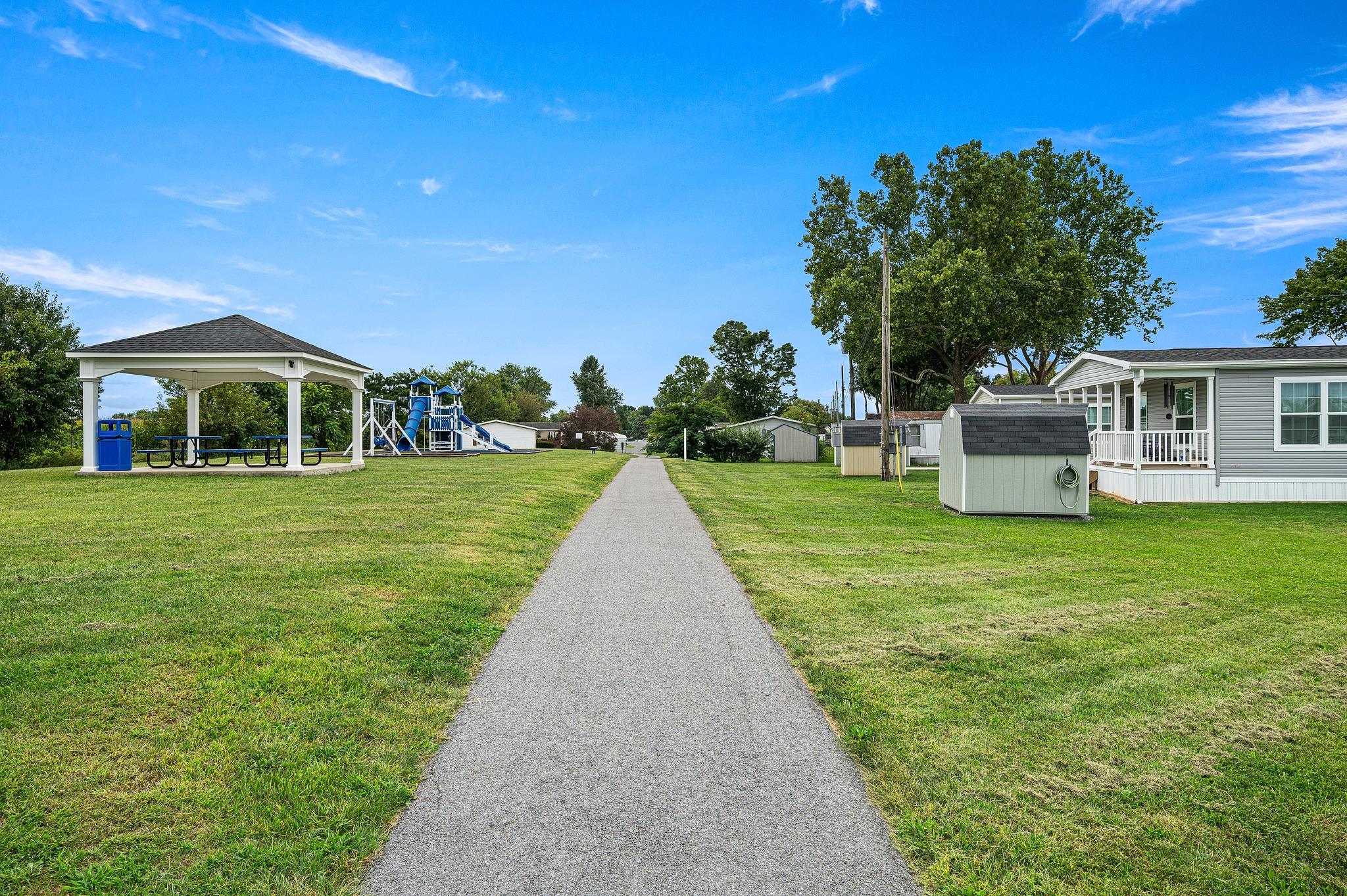 Green Acres - Image 9