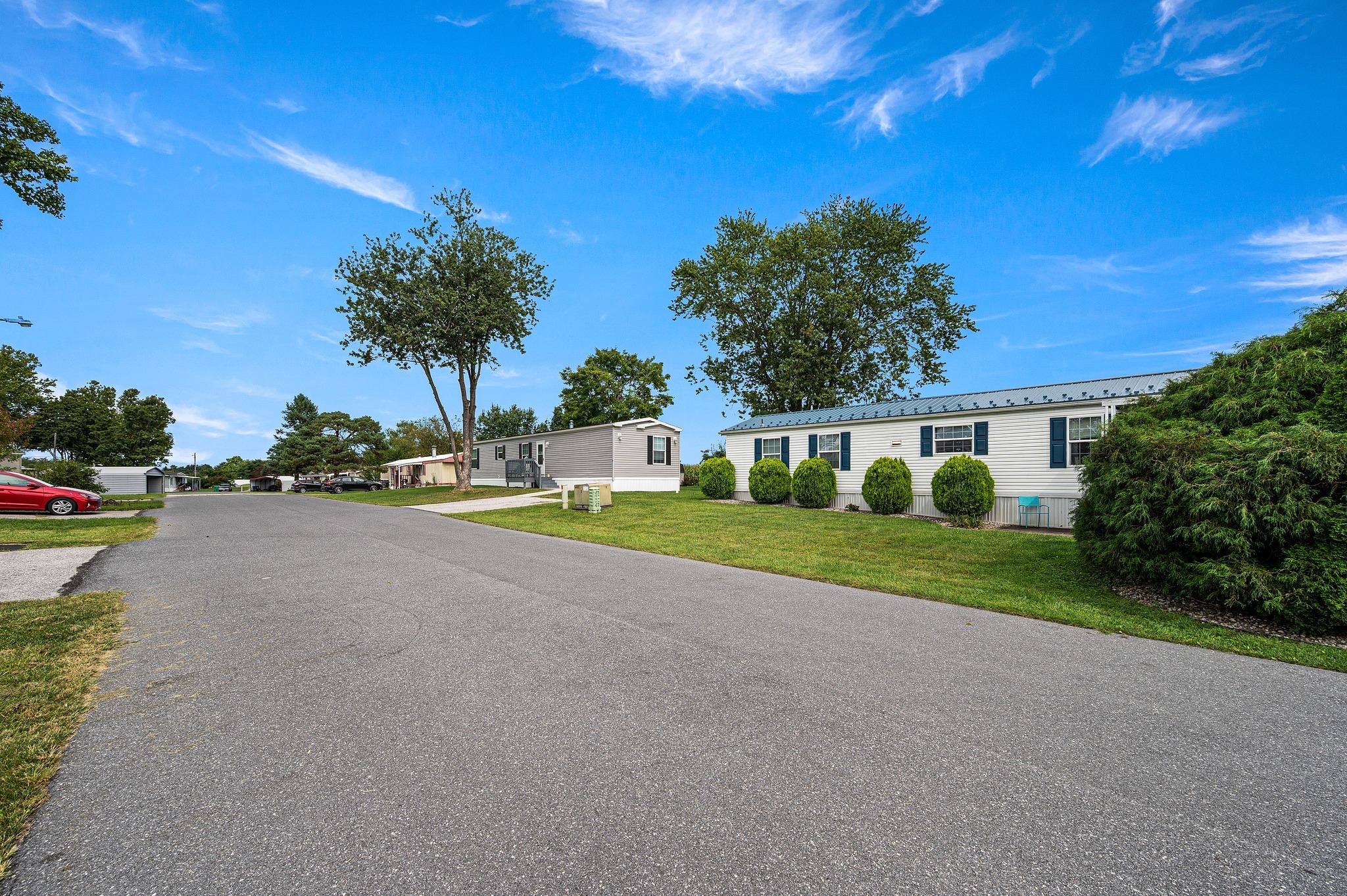 Green Acres - Image 17