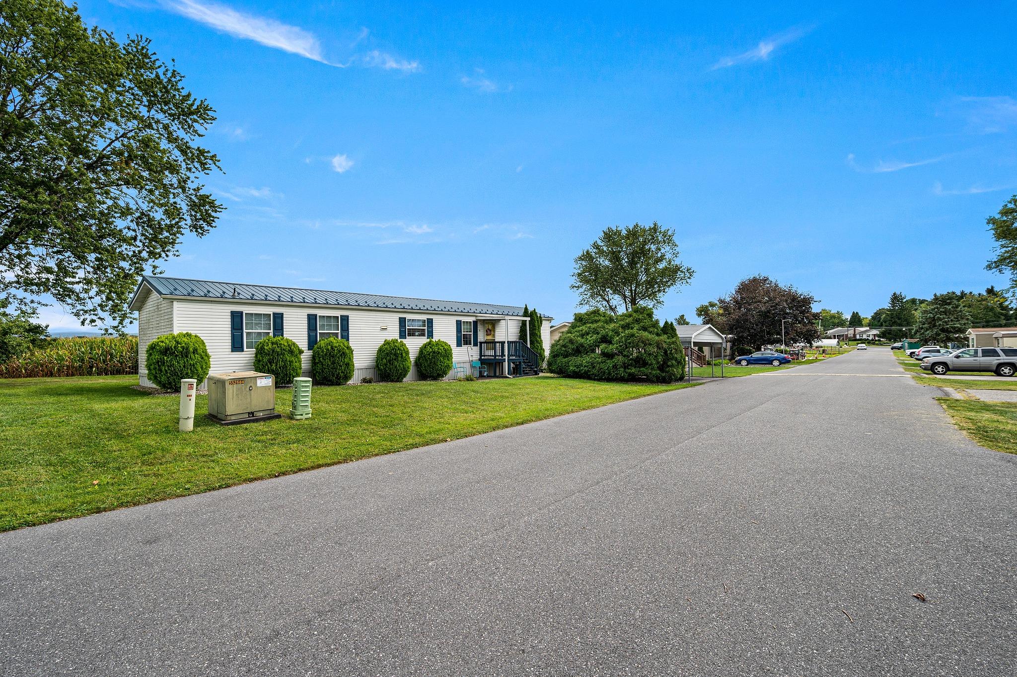 Green Acres - Image 18
