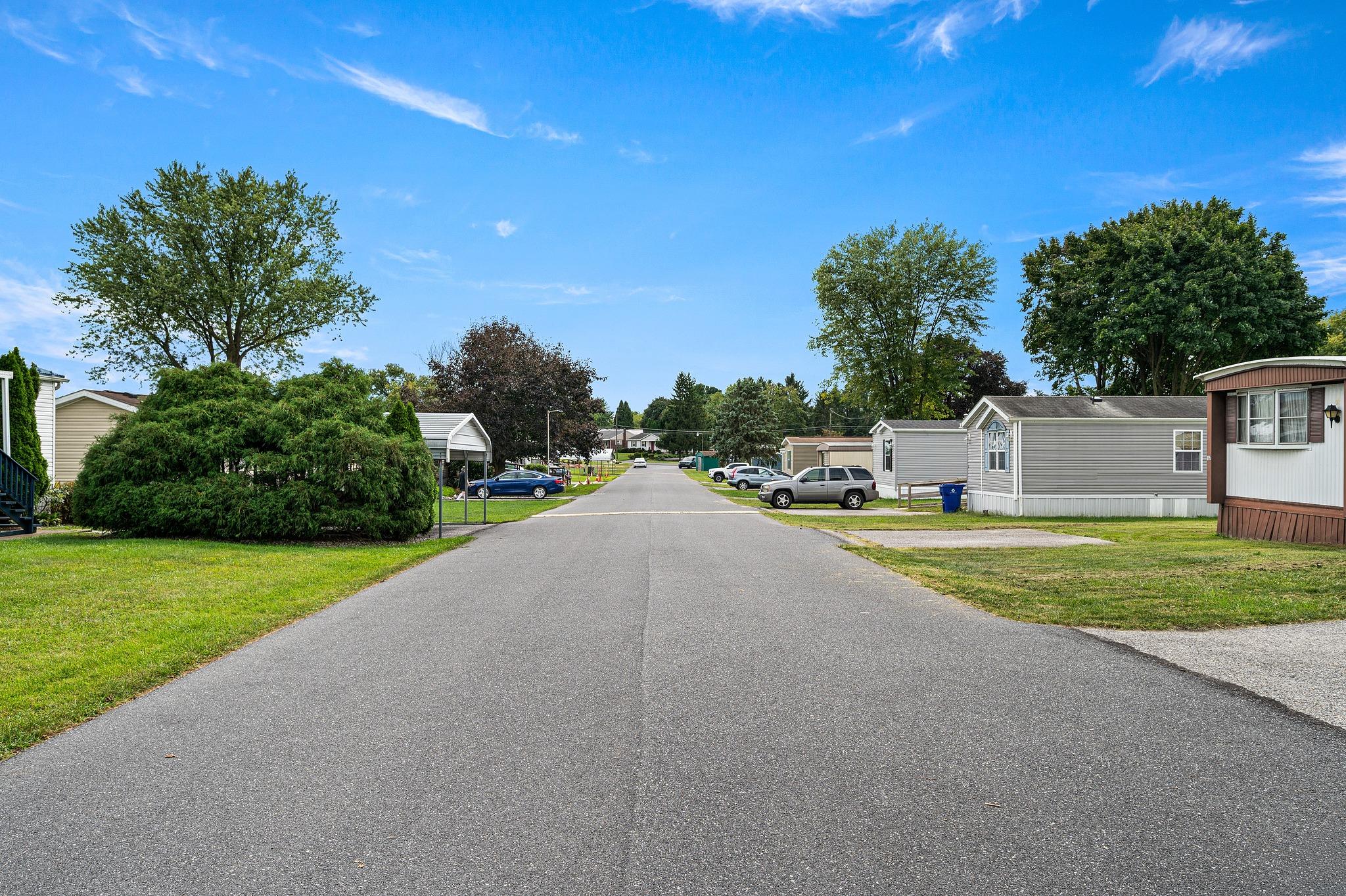 Green Acres - Image 19