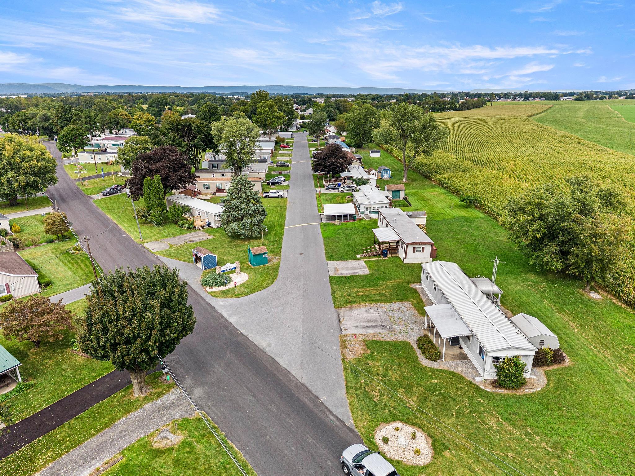 Green Acres - Image 20