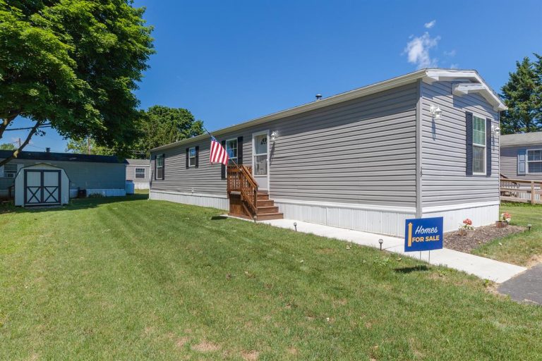 Green Acres community image