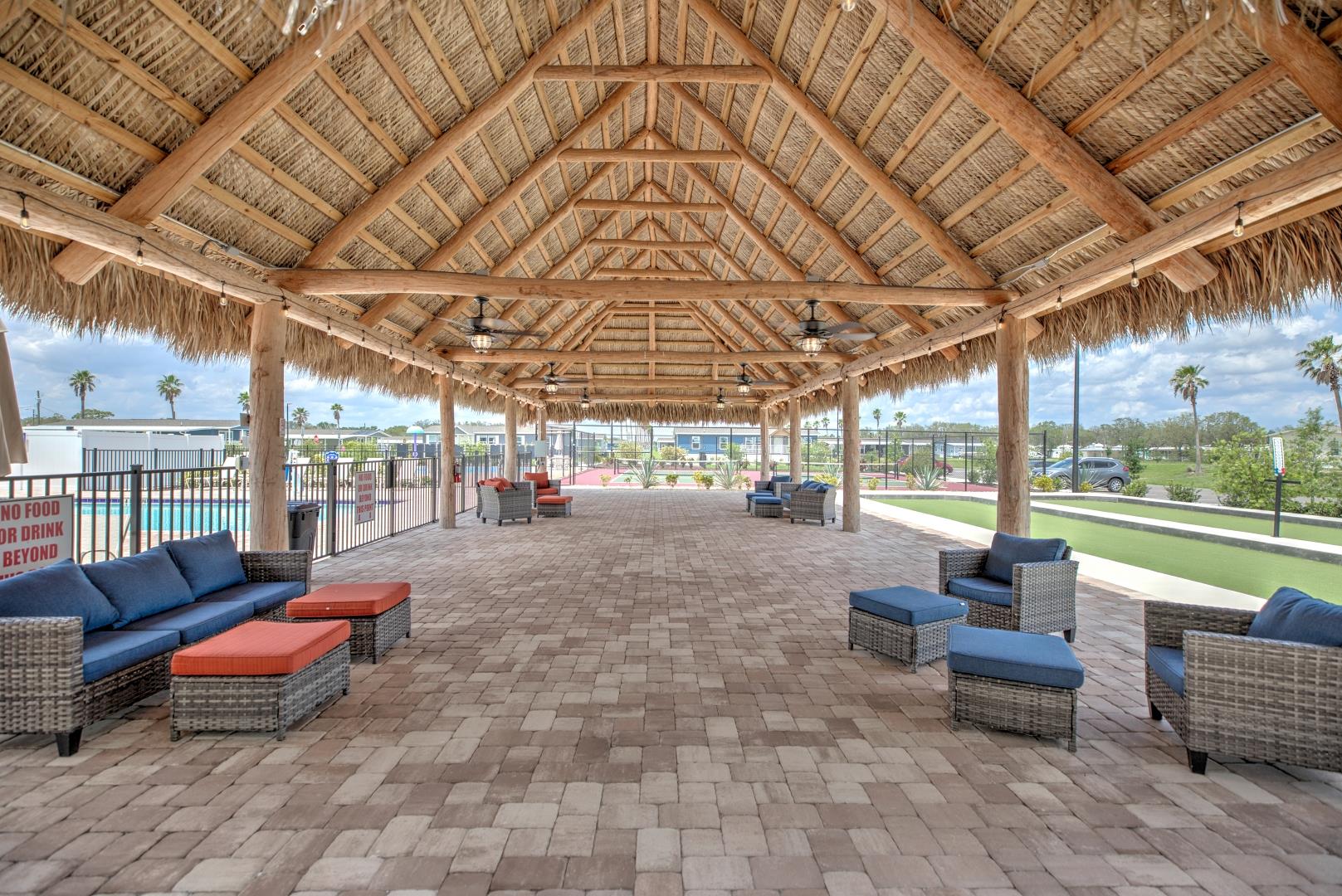 Sebring Square - Image 17