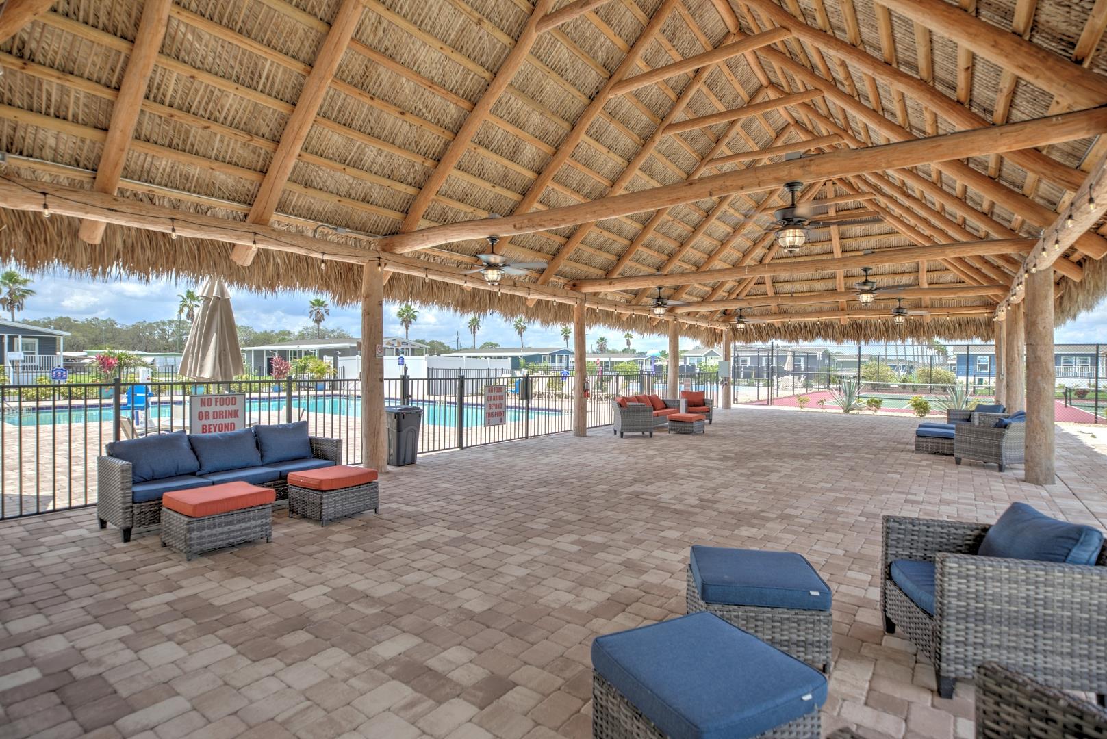 Sebring Square - Image 18