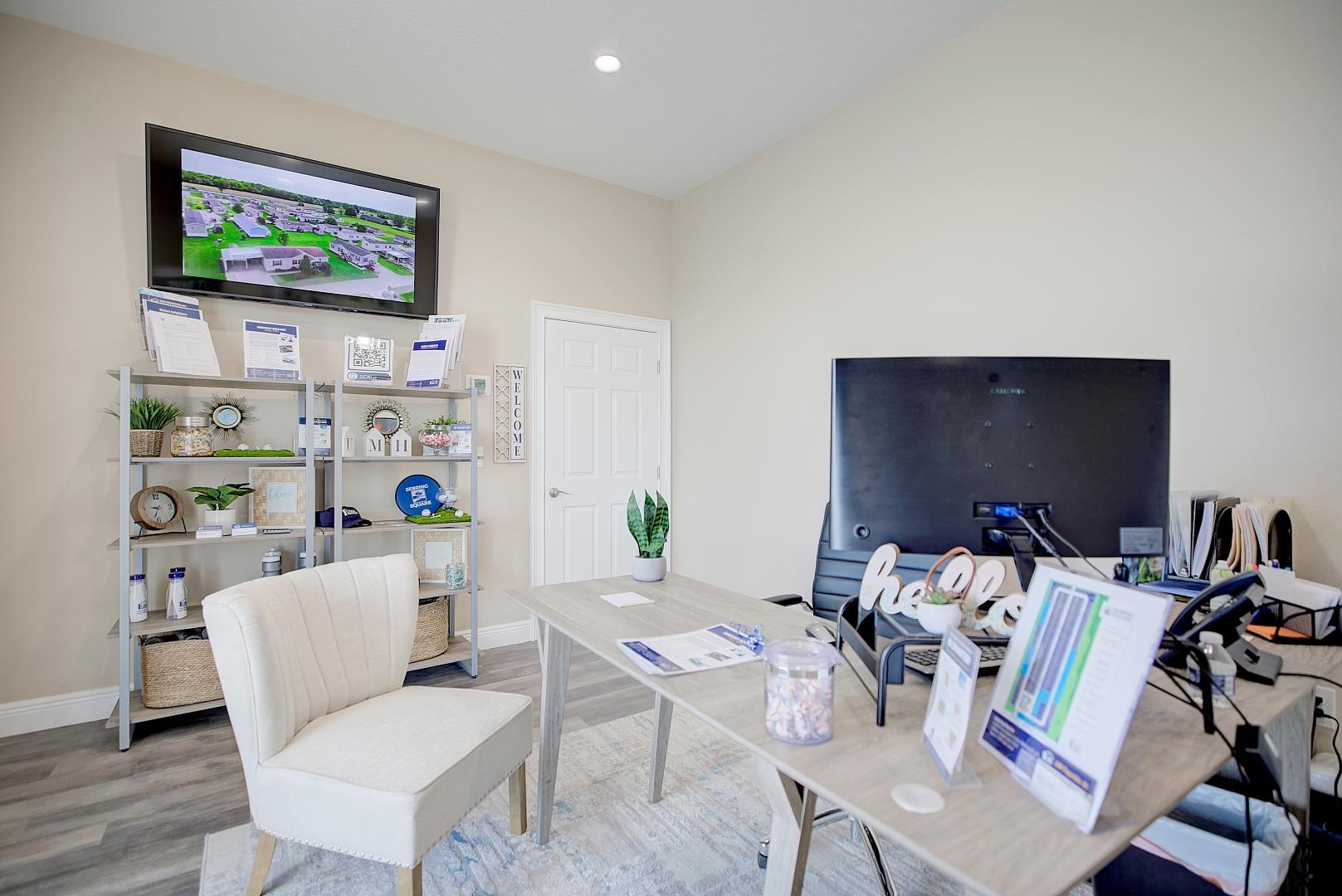 Sebring Square - Image 21