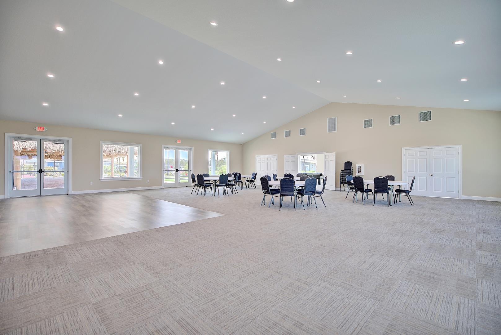 Sebring Square - Image 24