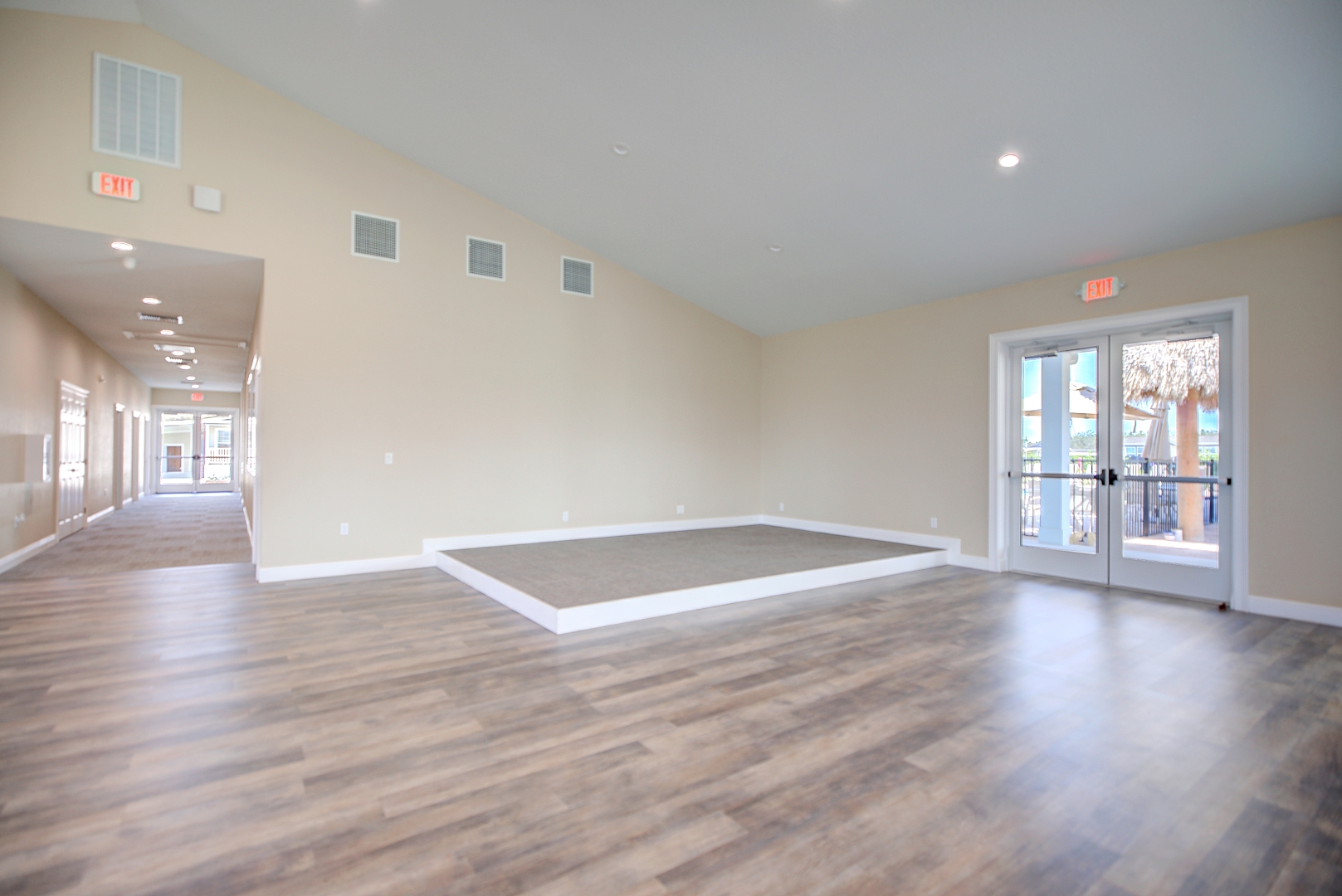 Sebring Square - Image 29