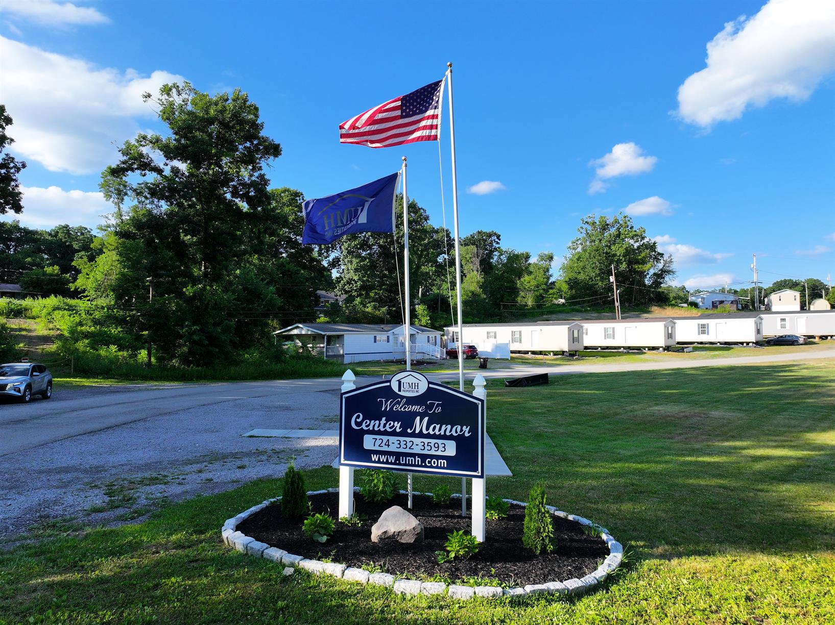 Center Manor - Image 7