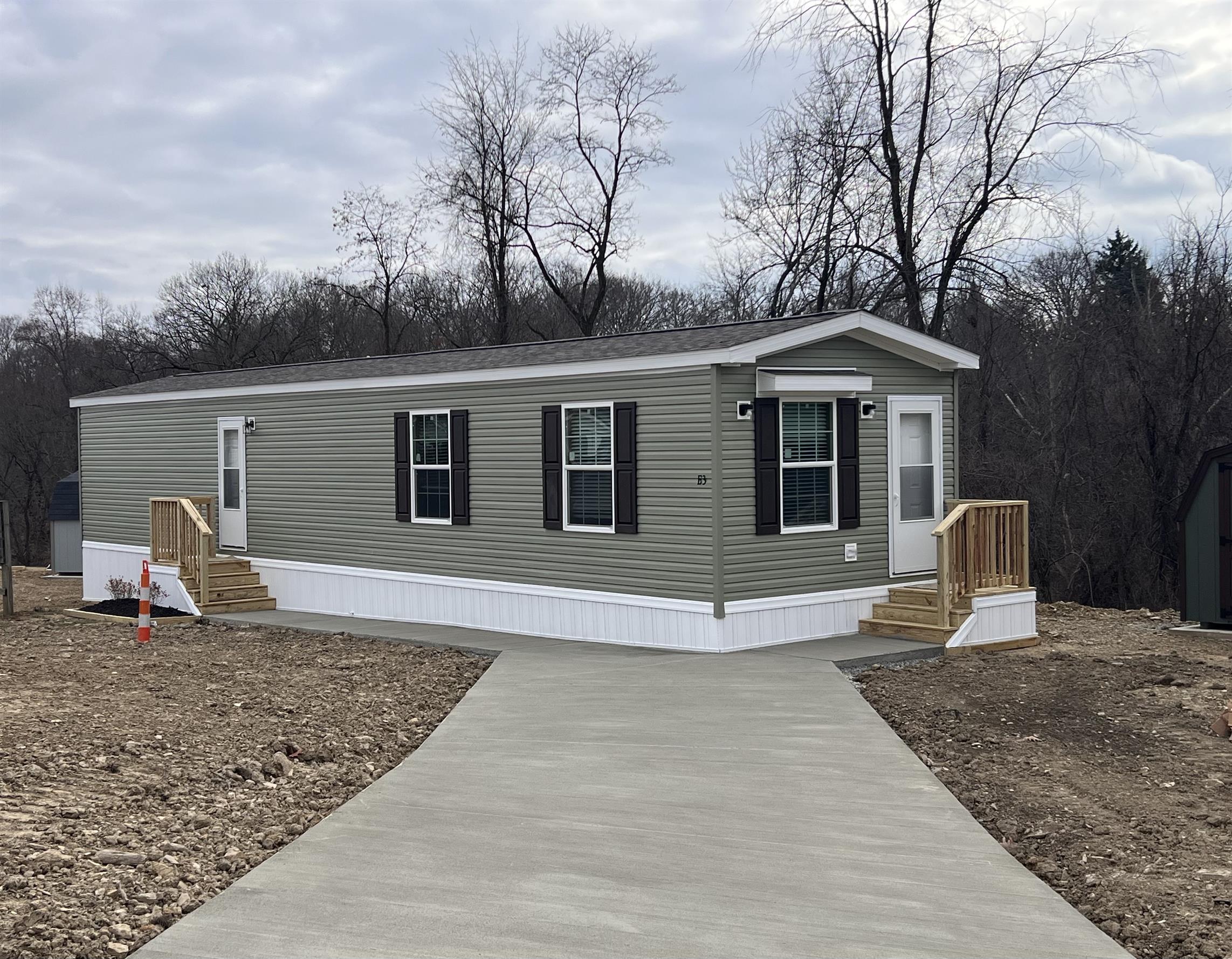 Center Manor - Image 8