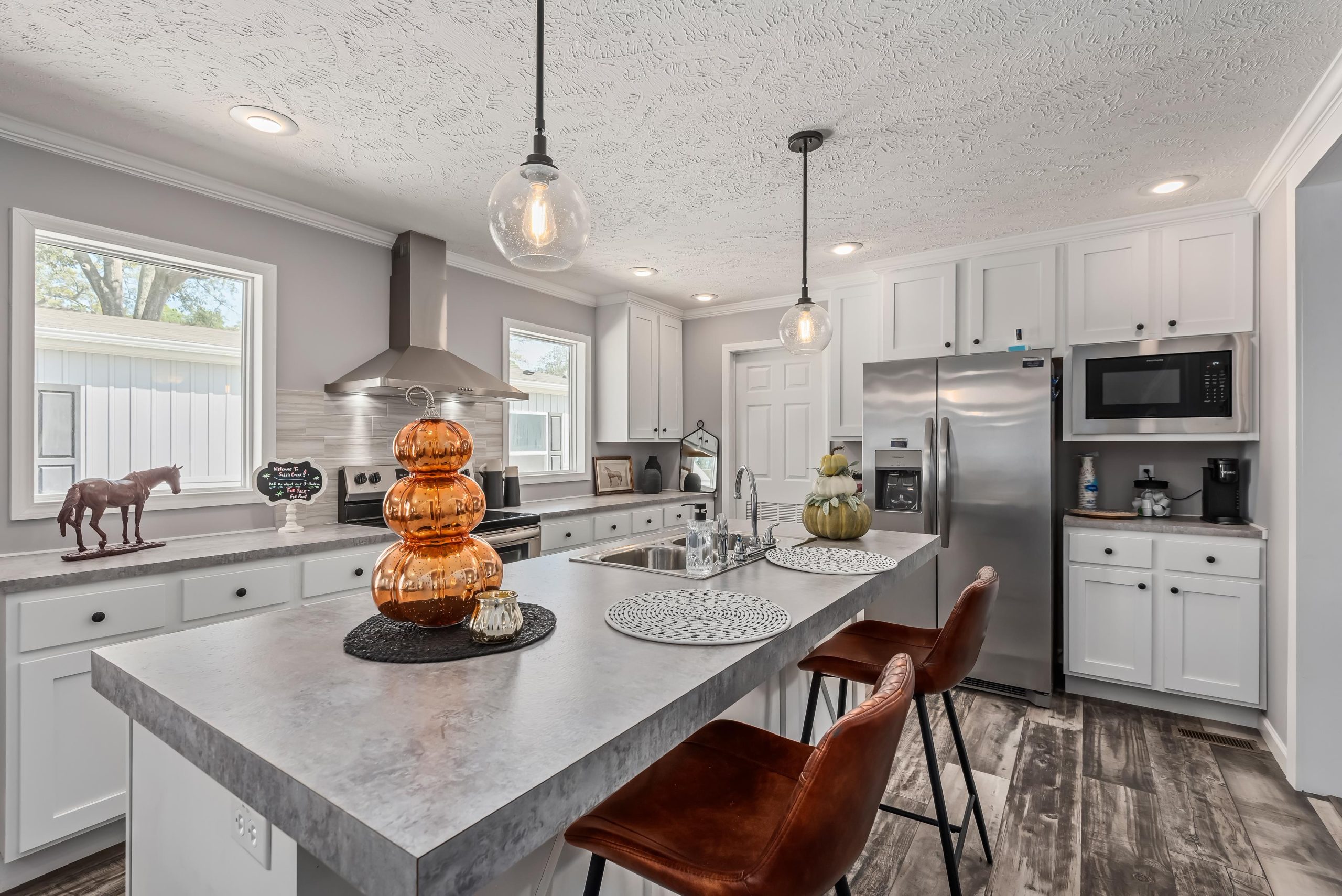 Saddle Creek - Image 6