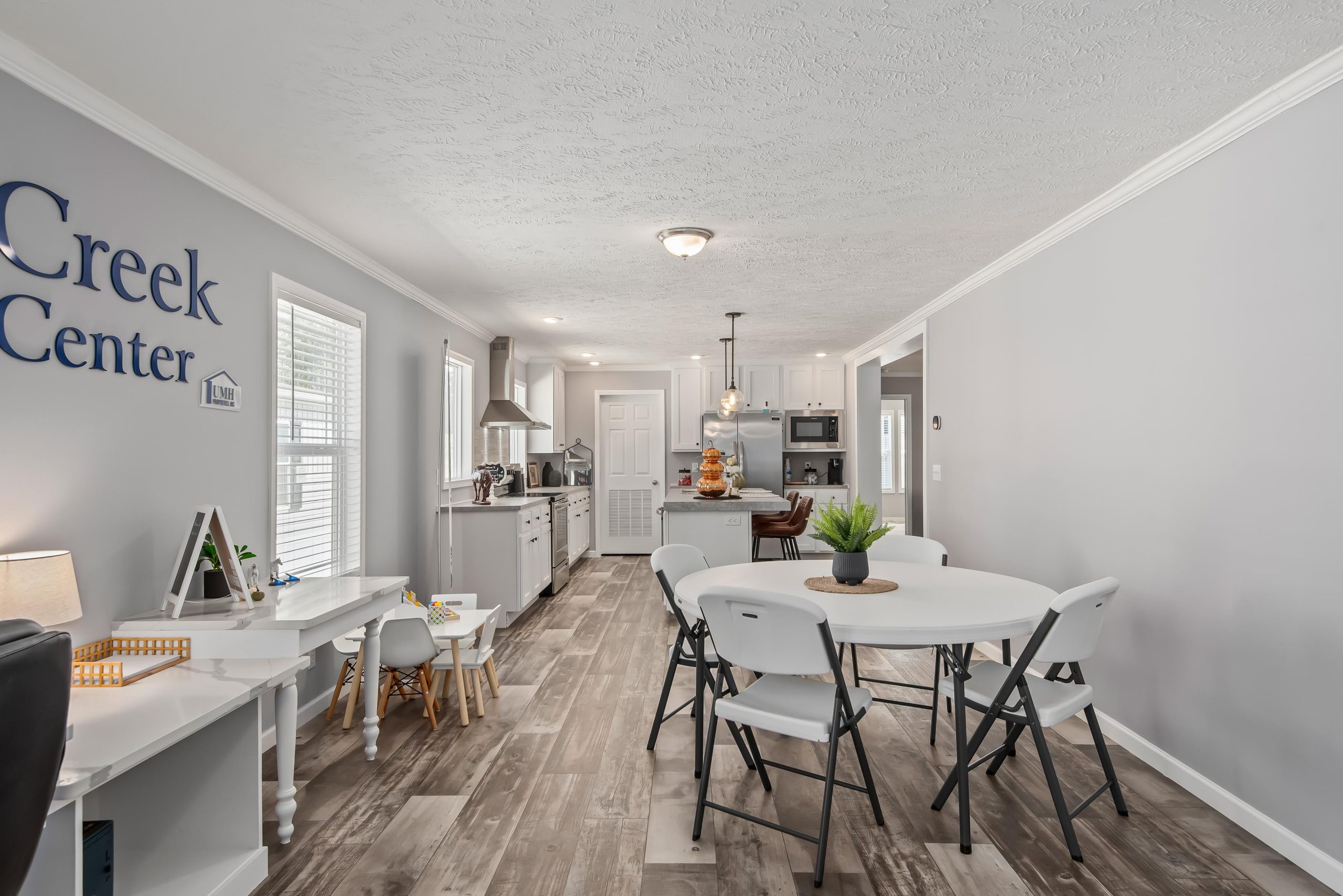 Saddle Creek - Image 14