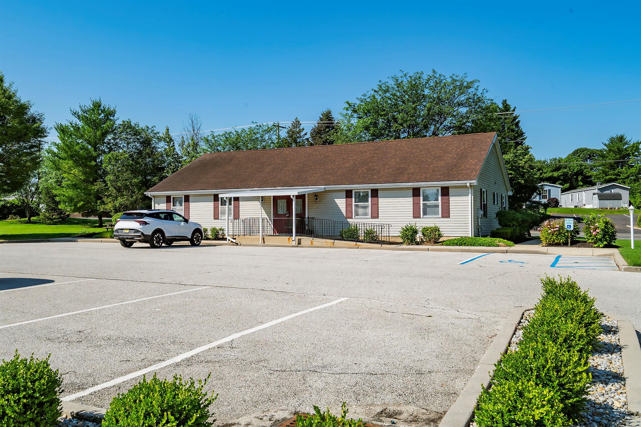 Maplewood Village - Image 13