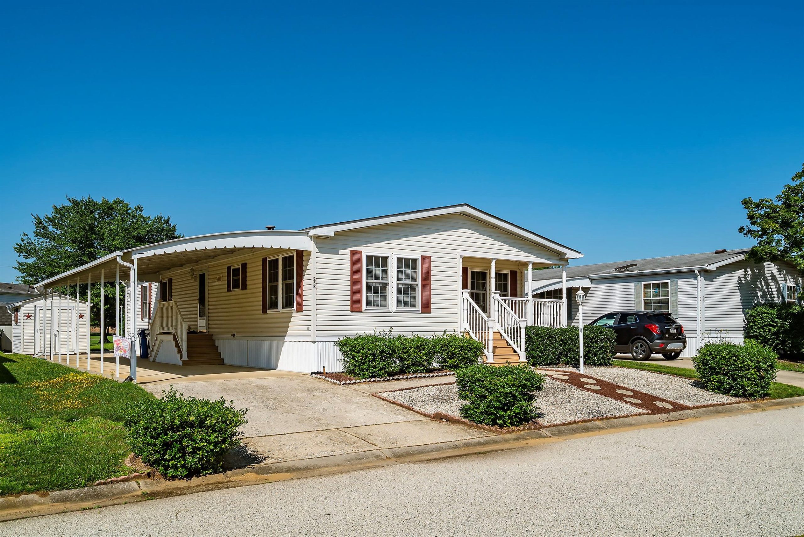 Maplewood Village - Image 2
