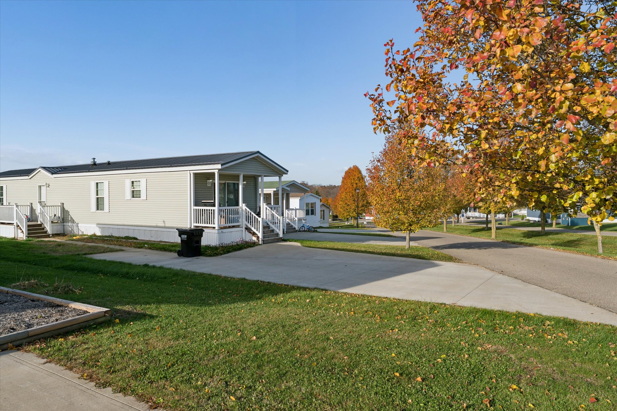 Lake Sherman Village - Image 20