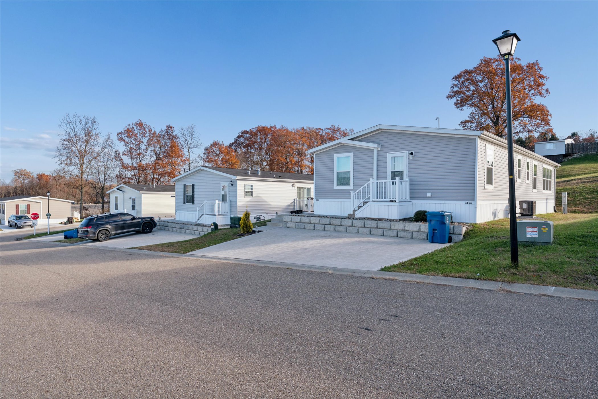 Lake Sherman Village - Image 25