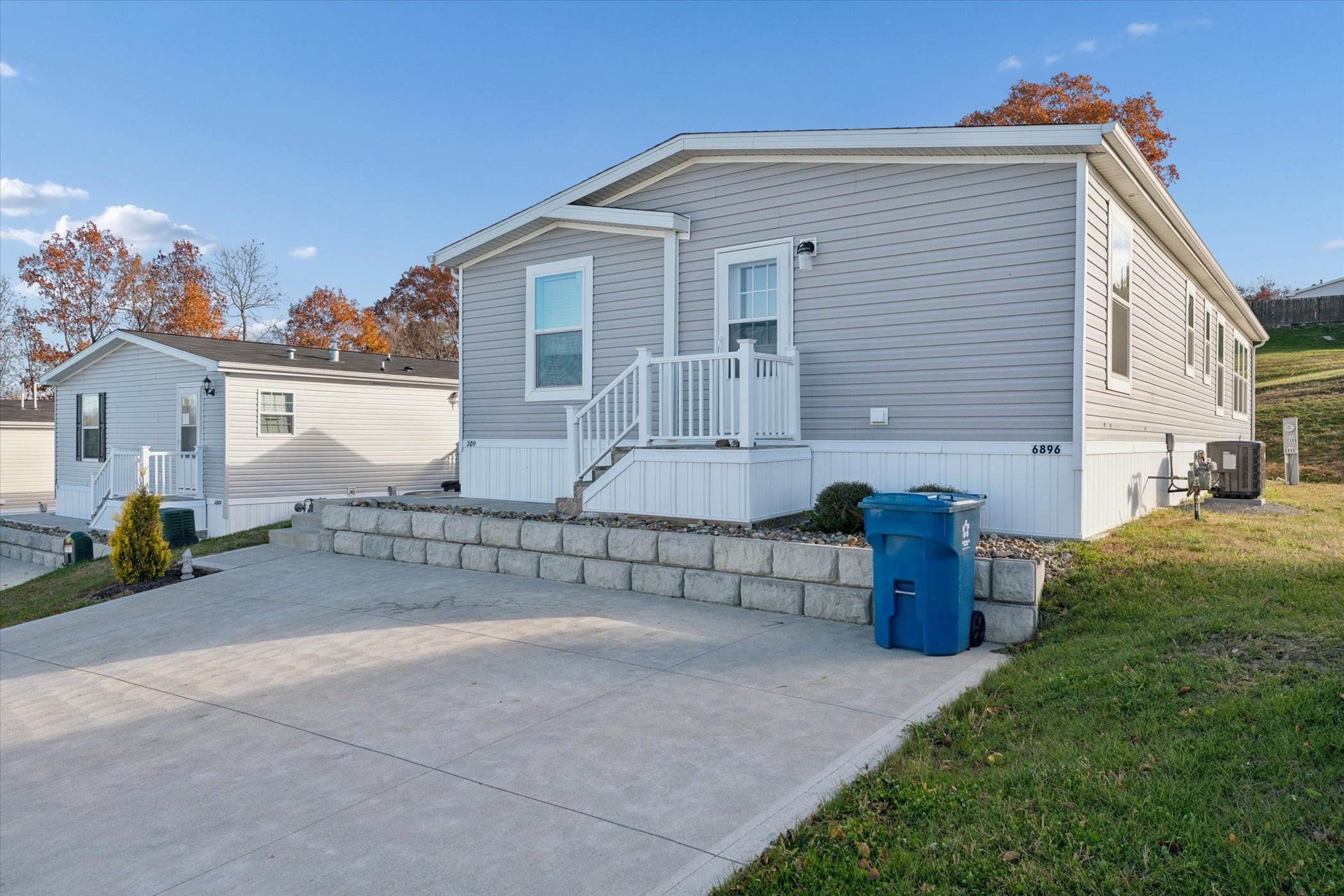 Lake Sherman Village - Image 26