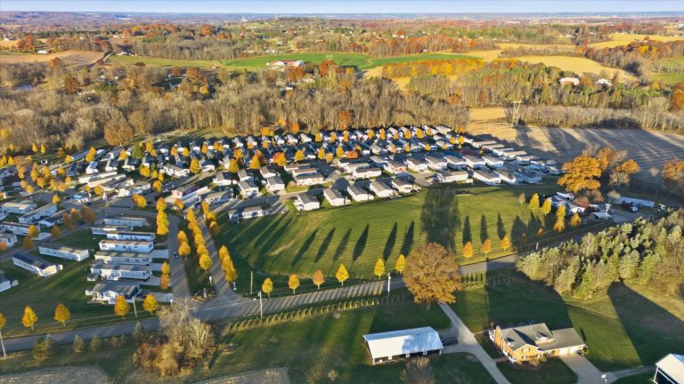 Lake Sherman Village community image