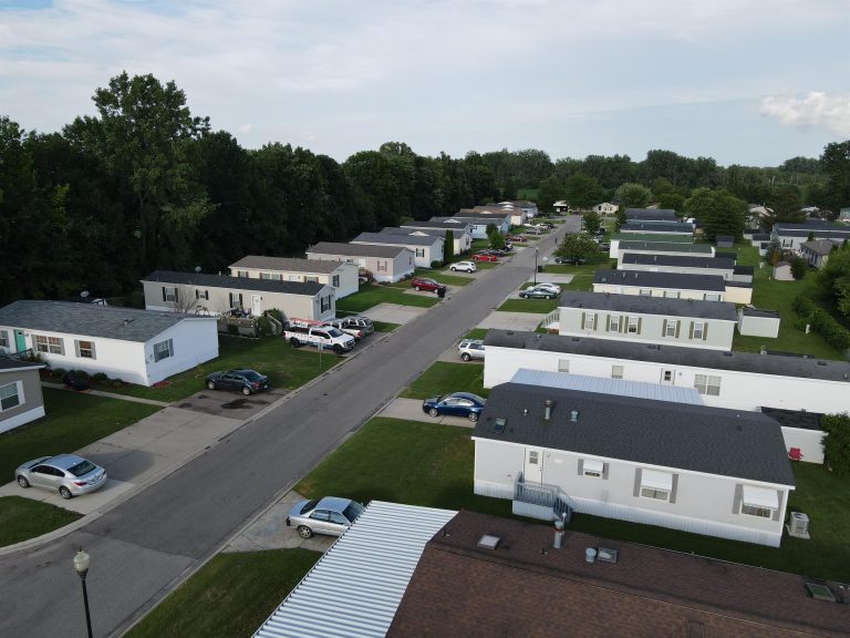 Birchwood Farms community image