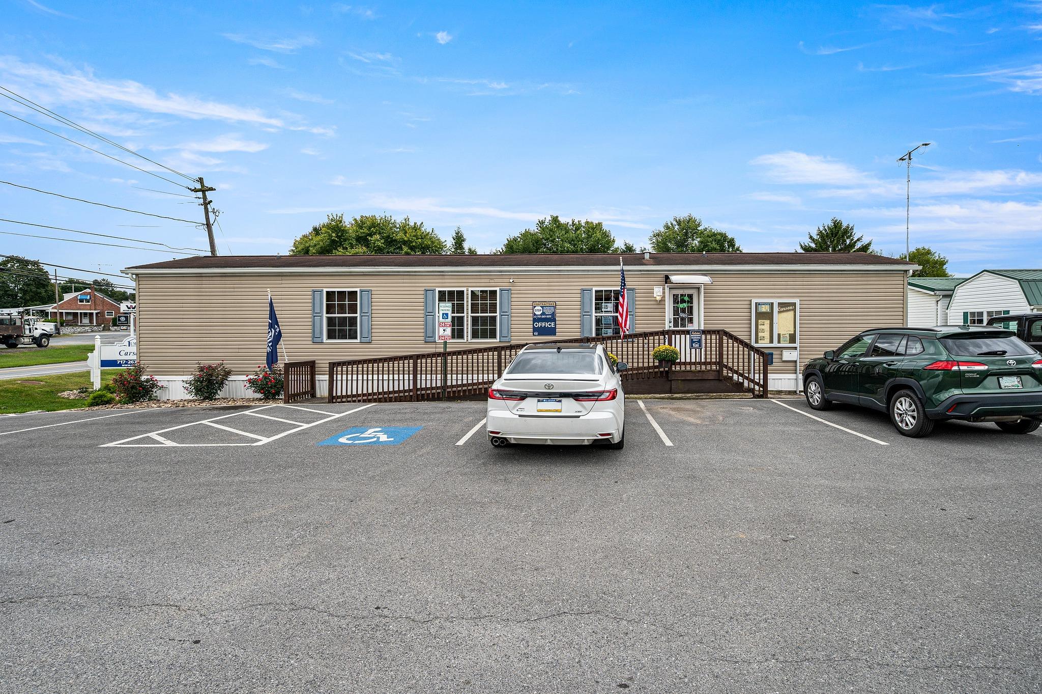 Carsons - Image 25